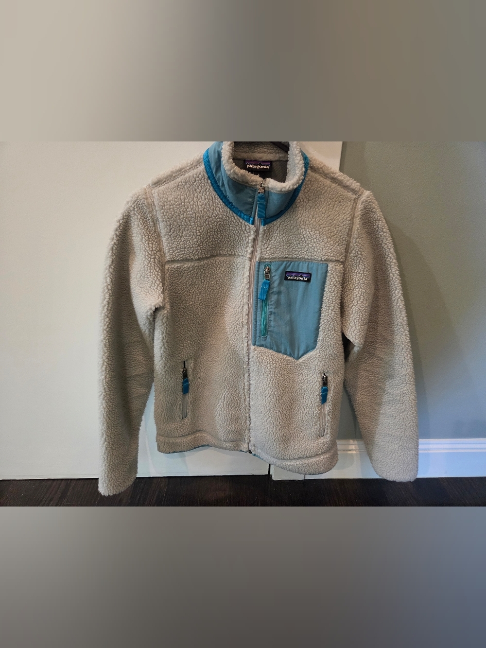 Patagonia Women Classic Retro-X Jacket Gray & Blue Small